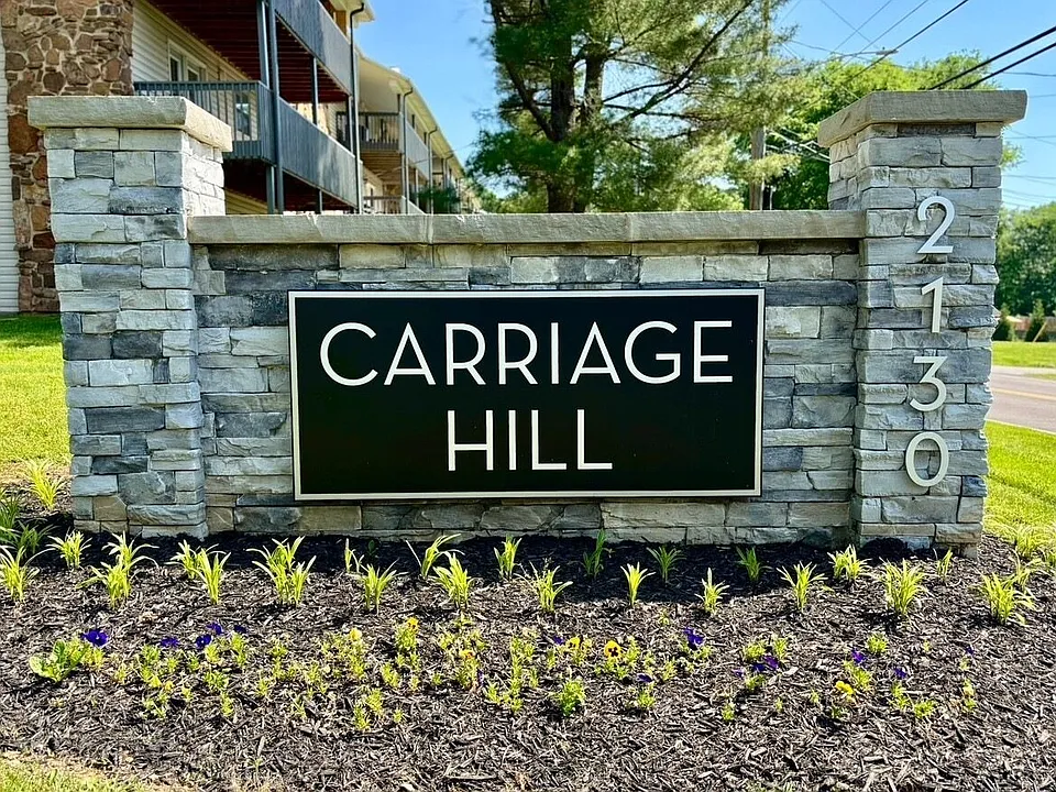 Carriage Hill Apartments