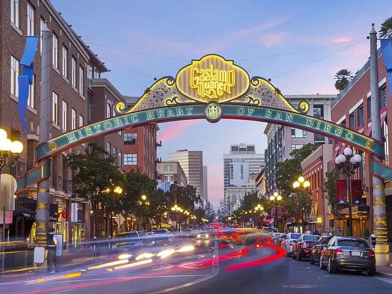 Minutes to the famous Gaslamp Quarter for world class dining and entertainment