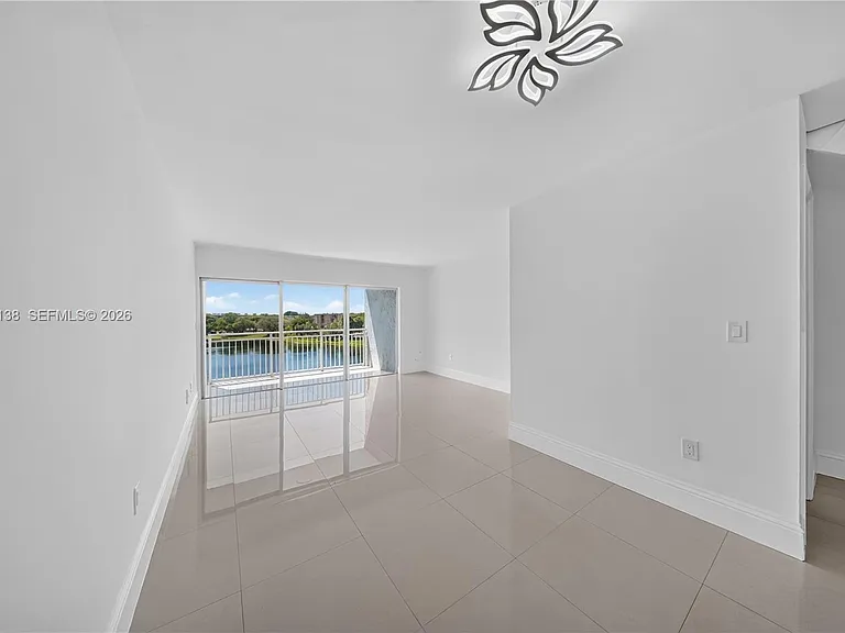 9351 Fontainebleau Blvd #B415 — Photo 19