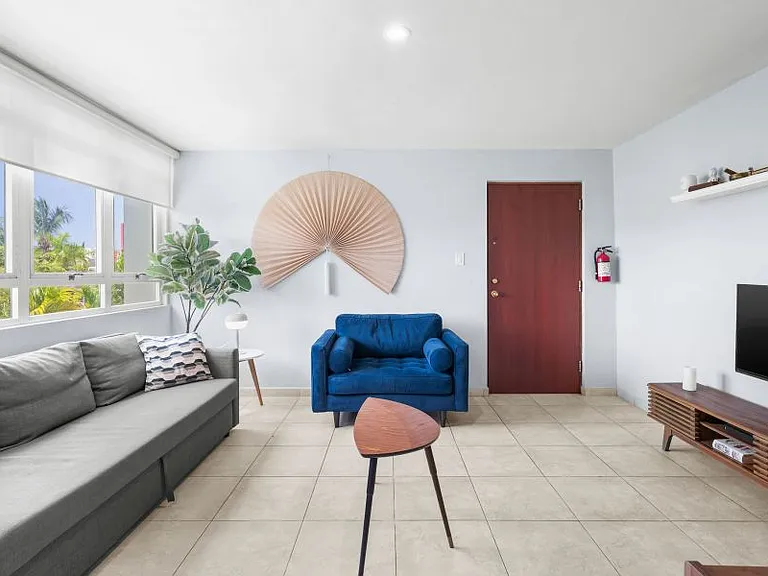 Apt 304 Atlantic Court Apartments 59 C San Miguel — Photo 4