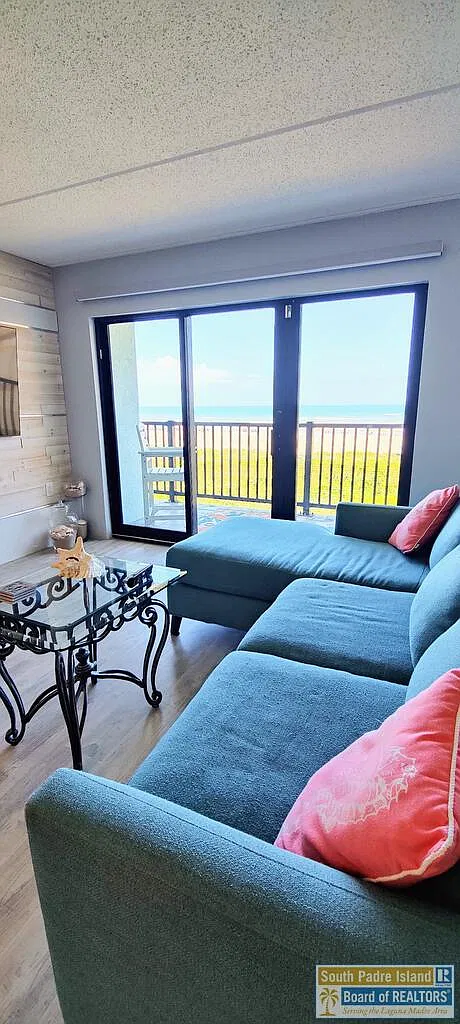 4908 Gulf Blvd — Photo 2