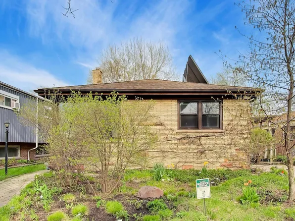325 Dodge Ave, Evanston, IL 60202