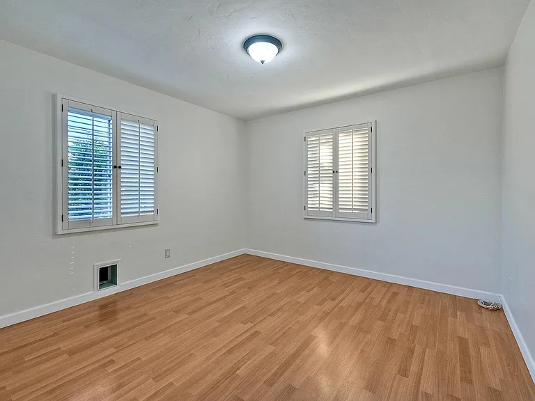 1505 Willow St — Photo 5