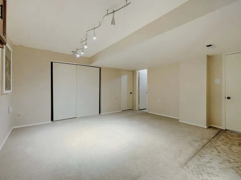 7292 E Appleton Cir — Photo 10