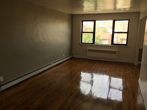2nd image of 3069 49th St