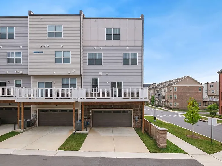 143 Rubens Dr — Photo 28