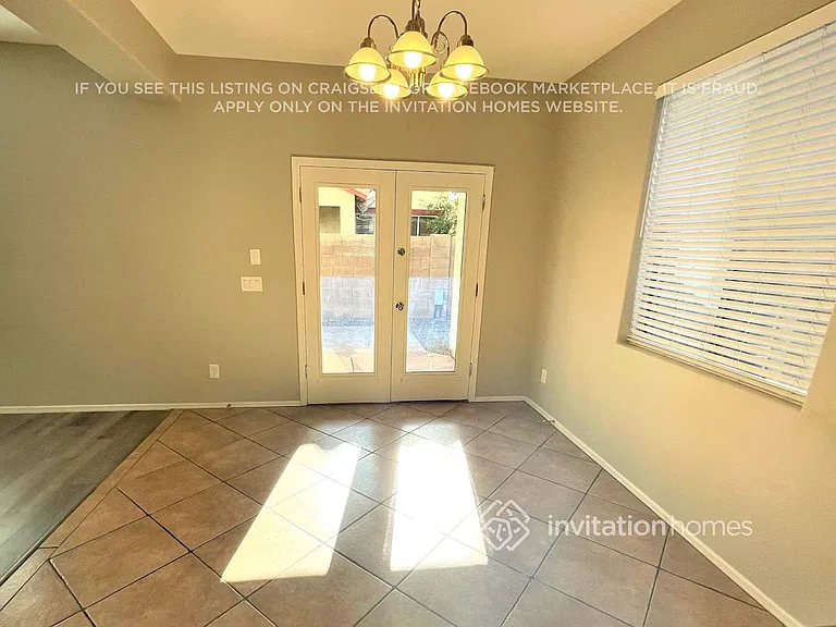 864 E Devon Rd — Photo 6