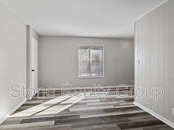 3rd image of 1820 N 6th 1/2 St APT 24B