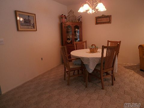 4th image of 20 Revere Dr
