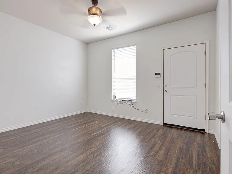 1812 Alameda St #221-1-221 — Photo 13