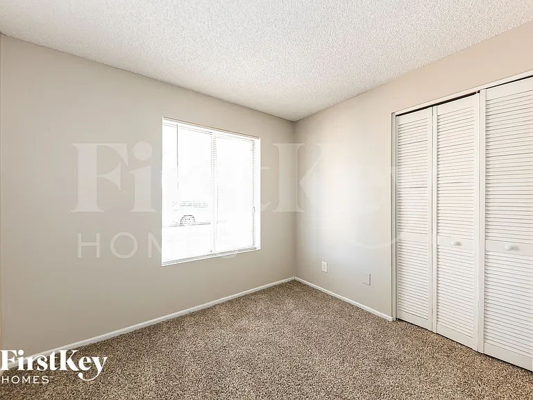 5031 W Windrose Dr — Photo 13
