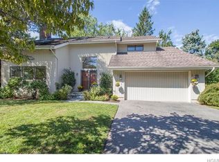 7 Stanley Keyes Ct, Rye, NY 10580