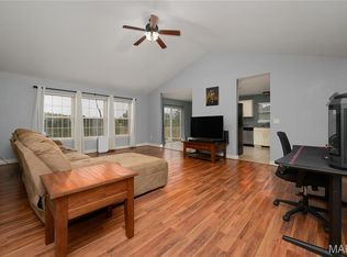 19583 Ladera Rd, Waynesville, MO 65583