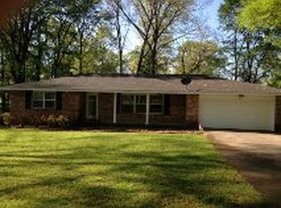 206 Clebourne Ave, Chickamauga, GA 30707