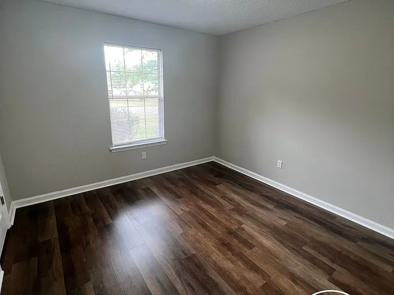 801 Brickyard Rd — Photo 10