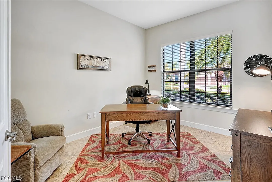 2 bed, 2.0 bath, 1566 sqft, $5,500 — Photo 3