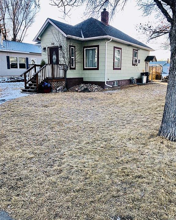 1st image of 502 1st Ave E