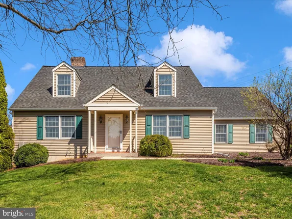 400 Village Pl, Hagerstown, MD 21742