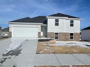 1353 Abercorn St, Republic, MO 65738