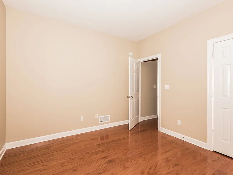 2722 Nelle Ln — Photo 19