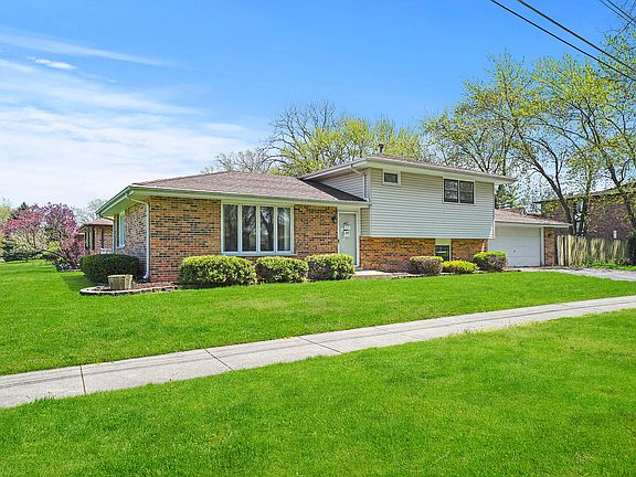 3rd image of 4963 W 135th Pl