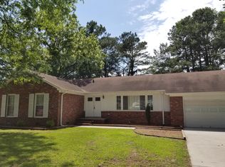 211 Avalon Ln, Greenville, NC 27858