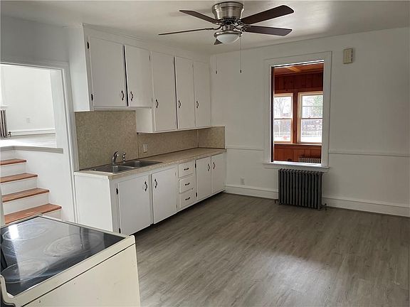 5th image of 2-4 Coutu Ct