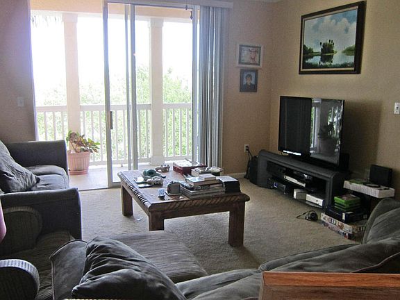 3rd image of 275 Murcia Dr APT 302