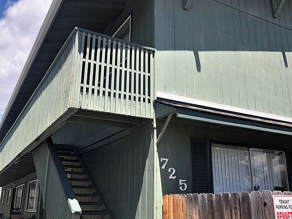 2nd image of 725 Bennett Ave #11