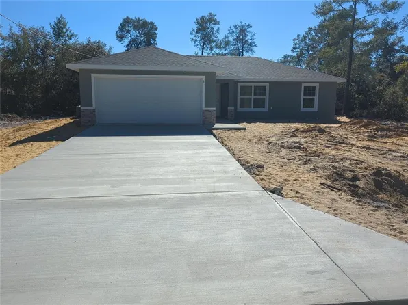 8 Malauka Pass Pl, Ocklawaha, FL 32179