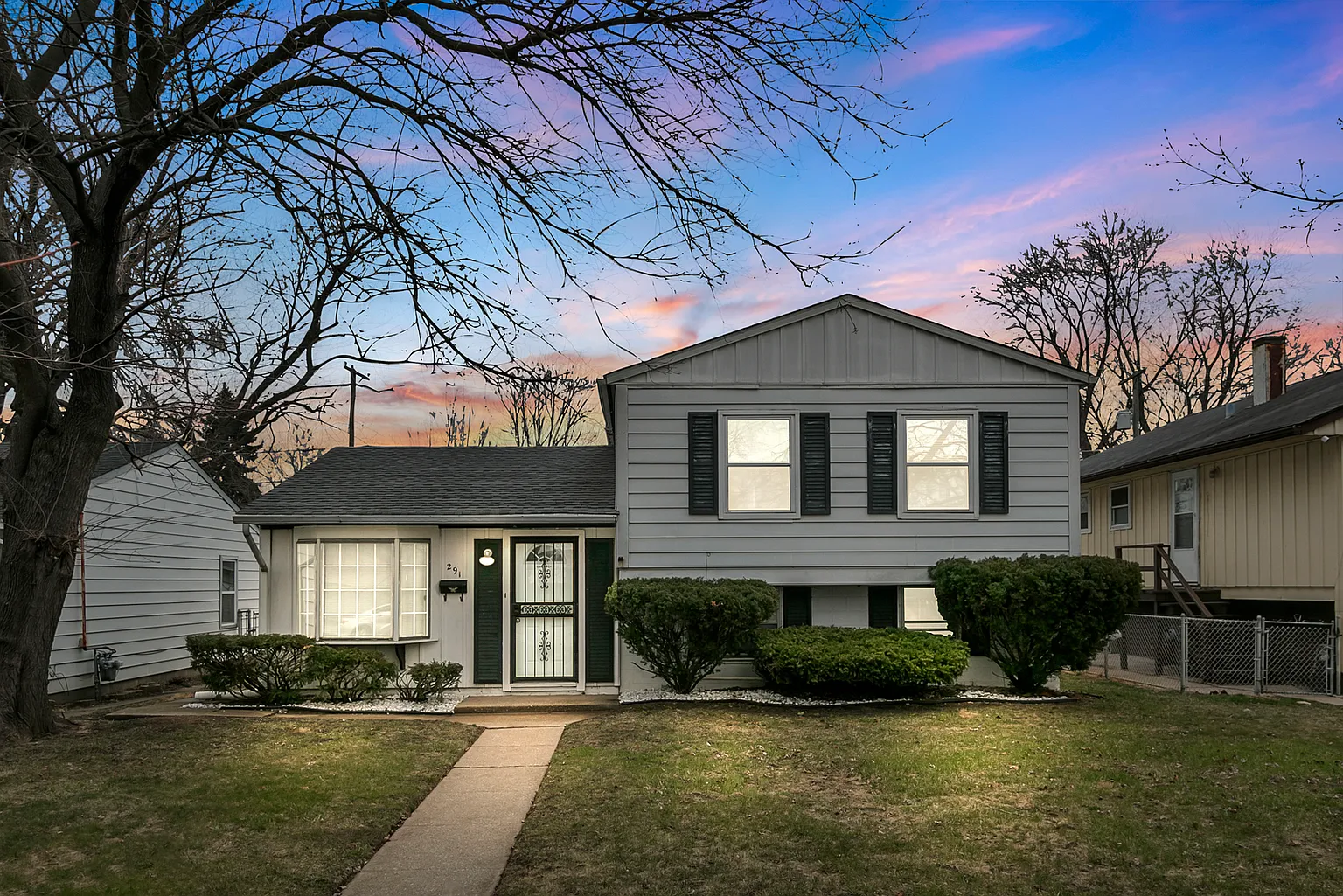 291 Merrill Ave photo 1