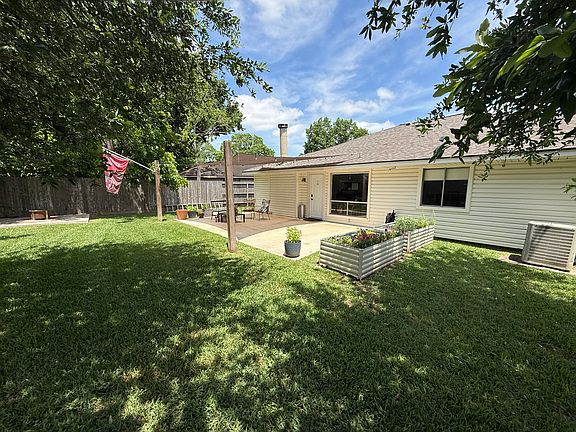 2nd image of 2791 Wood Hollow Dr