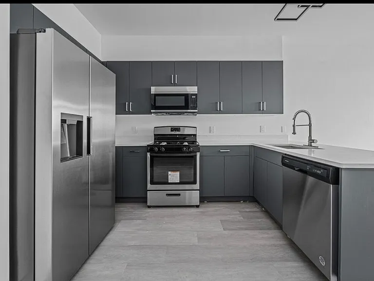 694 Pennsylvania Ave #312 — Photo 21