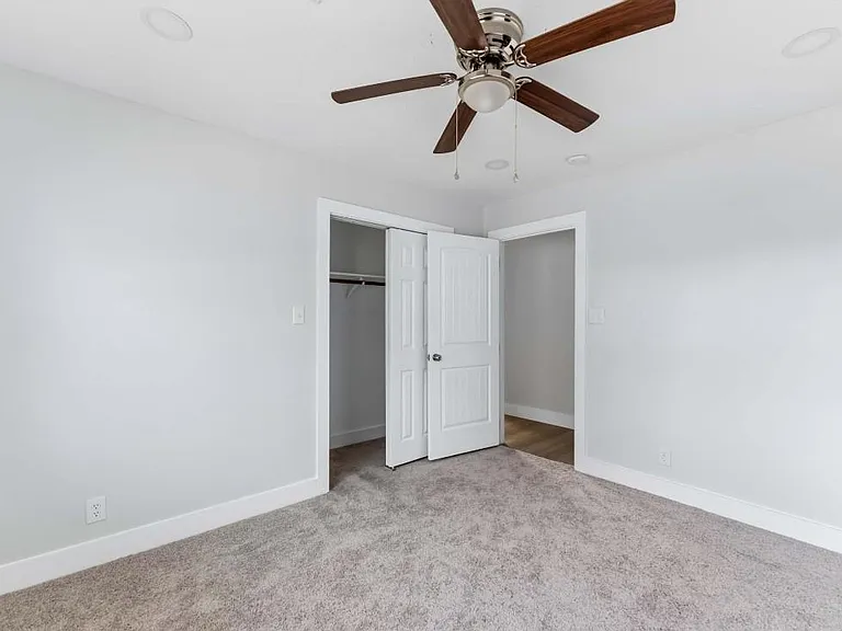 3923 Hickok Ln — Photo 16