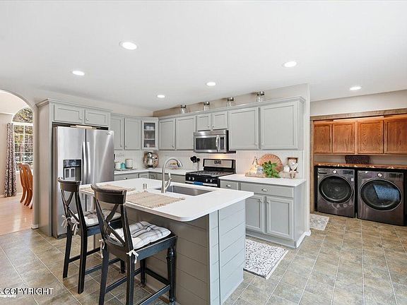 2nd image of 2957 E Wanamingo Dr