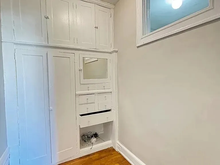 Unit Photo