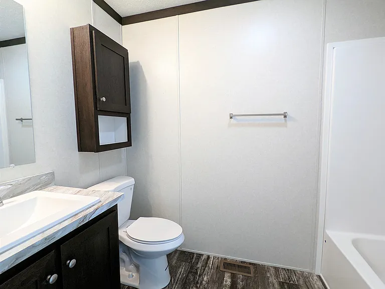 688 Oregon St #688 — Photo 13