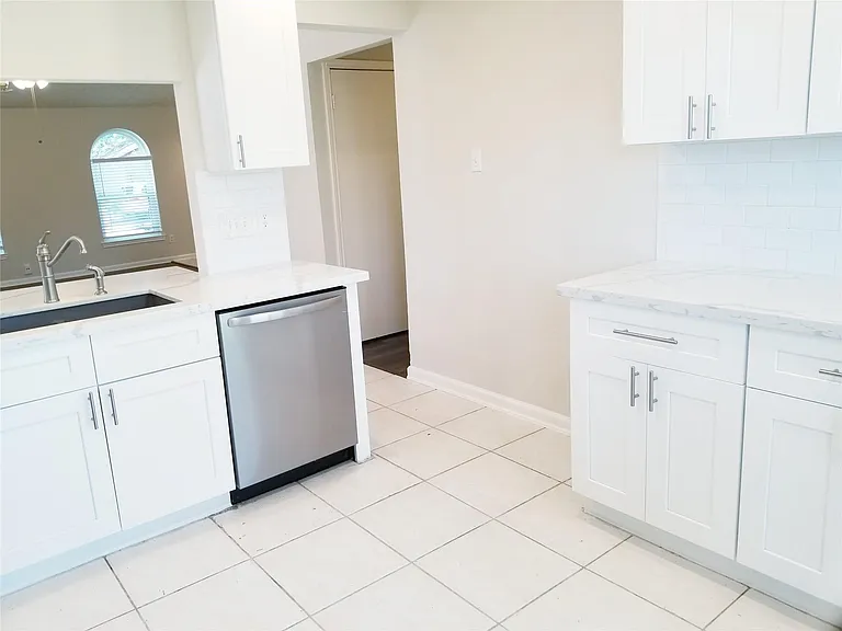 3731 Westheimer Place Dr — Photo 5
