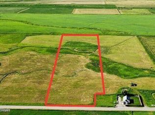 2 Toms Canyon Rd, Auburn, WY 83111