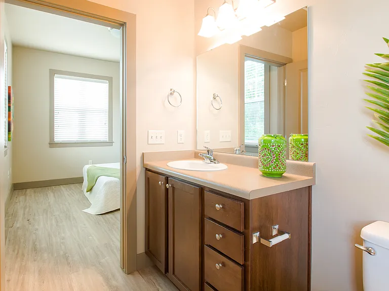 Sugar House Apartments By Urbana — Photo 19