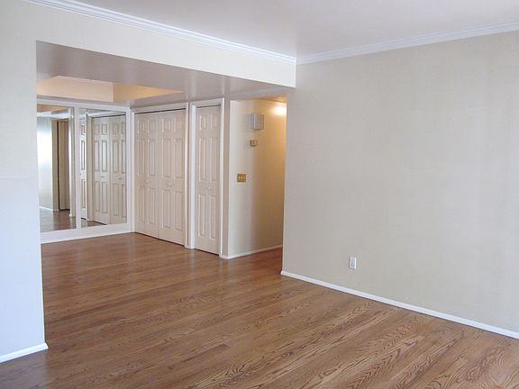 3rd image of 1697 E Woodbridge Dr