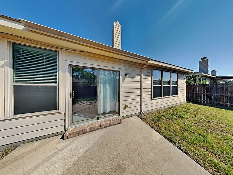 508 Lead Creek Dr — Photo 18