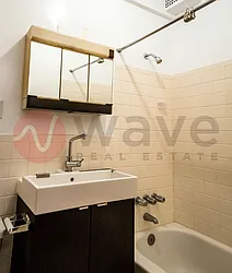 Rented by Wave Real Estate Group