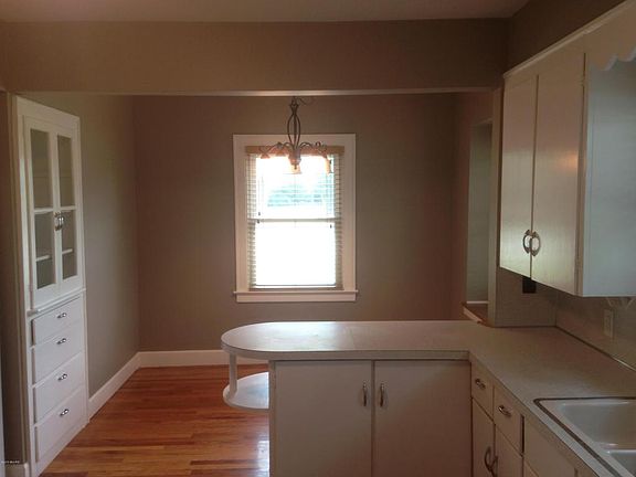 2nd image of 6711 Hanna Lake Ave SE