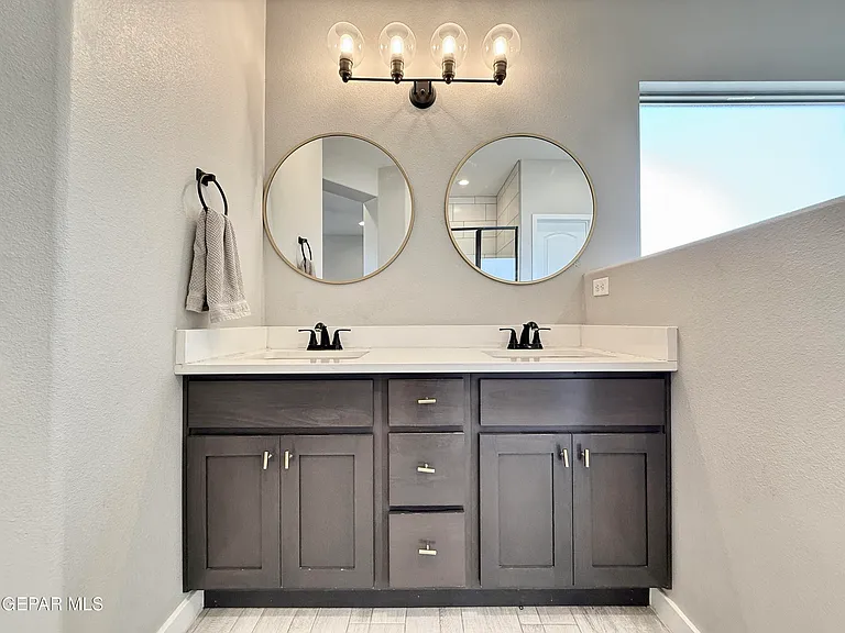 7467 Smugglers Gulch Ct — Photo 40