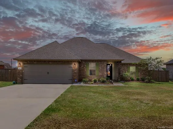 119 Hickory St, Iowa, LA 70647