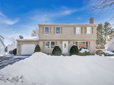 13 Greentree Cir, Springfield, MA, 01118