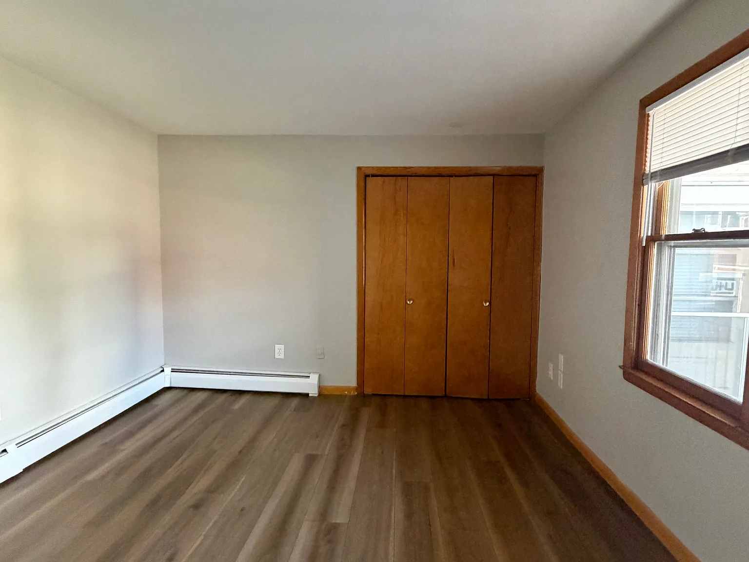 1 bed, 1100 sqft, $1,575 — Photo 4
