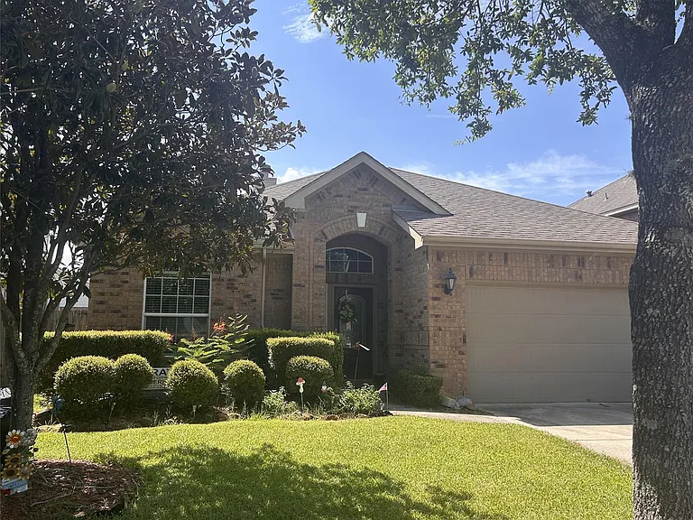 13827 McKinney Creek Ln — Photo 1