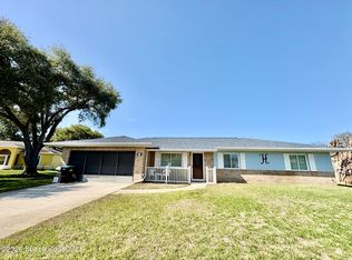 585 Crystal Mist Rd NW, Palm Bay, FL 32907